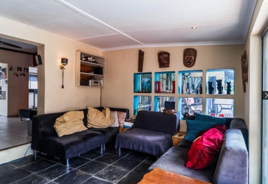 3 Bedroom Property for Sale in Buurendal Gauteng