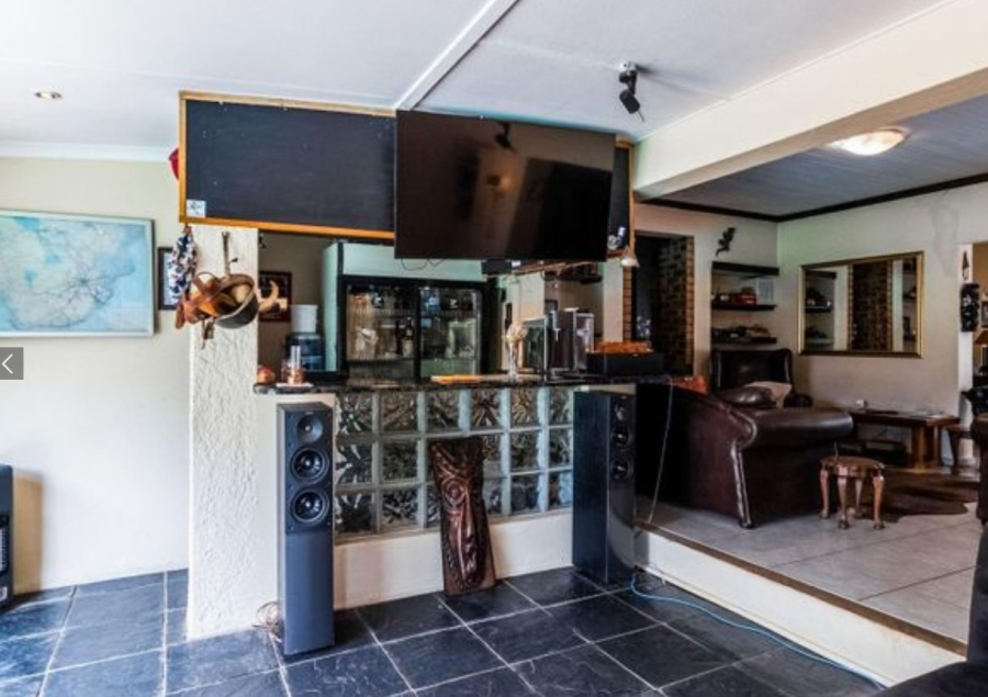 3 Bedroom Property for Sale in Buurendal Gauteng