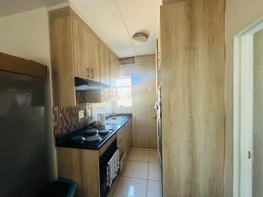 2 Bedroom Property for Sale in Fleurhof Gauteng