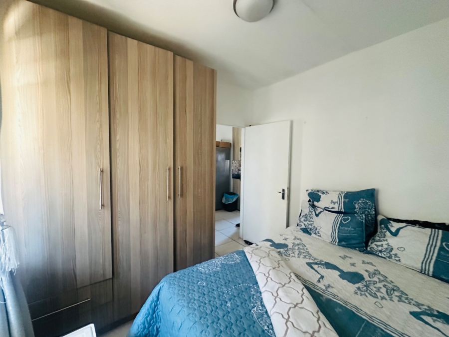 2 Bedroom Property for Sale in Fleurhof Gauteng