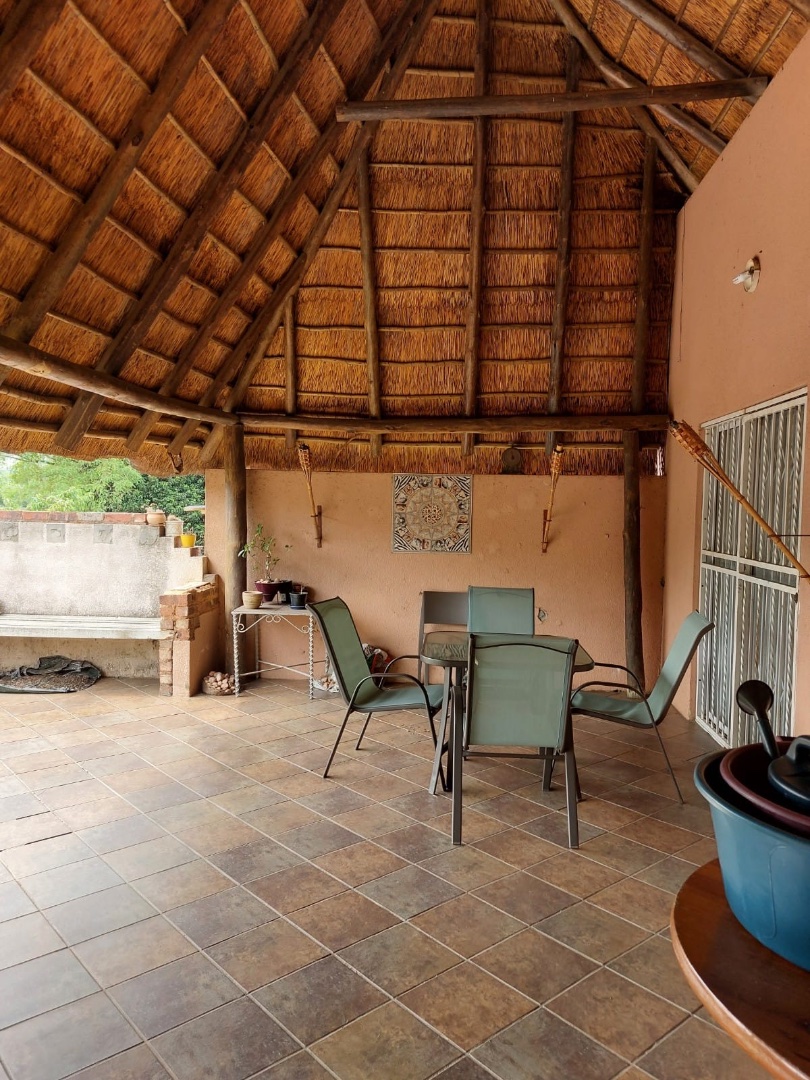 5 Bedroom Property for Sale in Mondeor Gauteng
