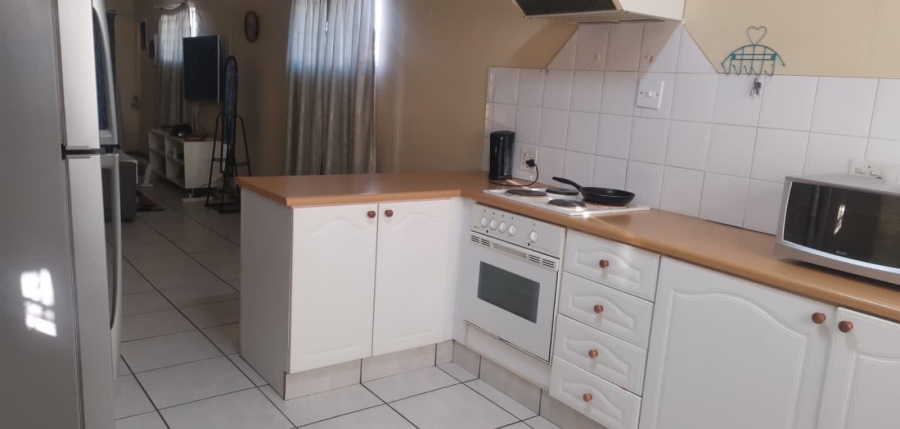 5 Bedroom Property for Sale in Mondeor Gauteng