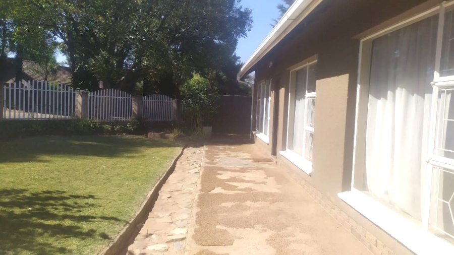 To Let 4 Bedroom Property for Rent in Dalpark Proper Gauteng