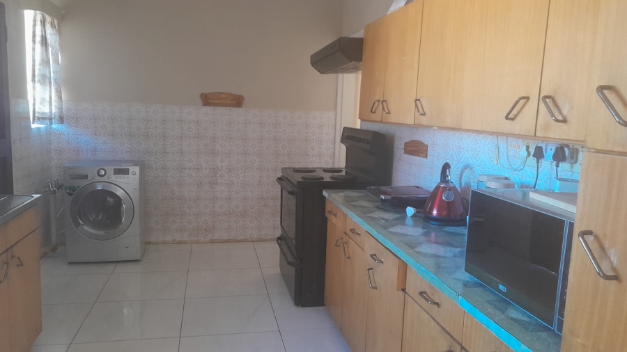 To Let 4 Bedroom Property for Rent in Dalpark Proper Gauteng