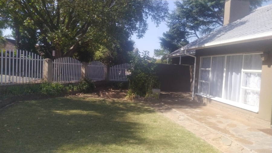 To Let 4 Bedroom Property for Rent in Dalpark Proper Gauteng