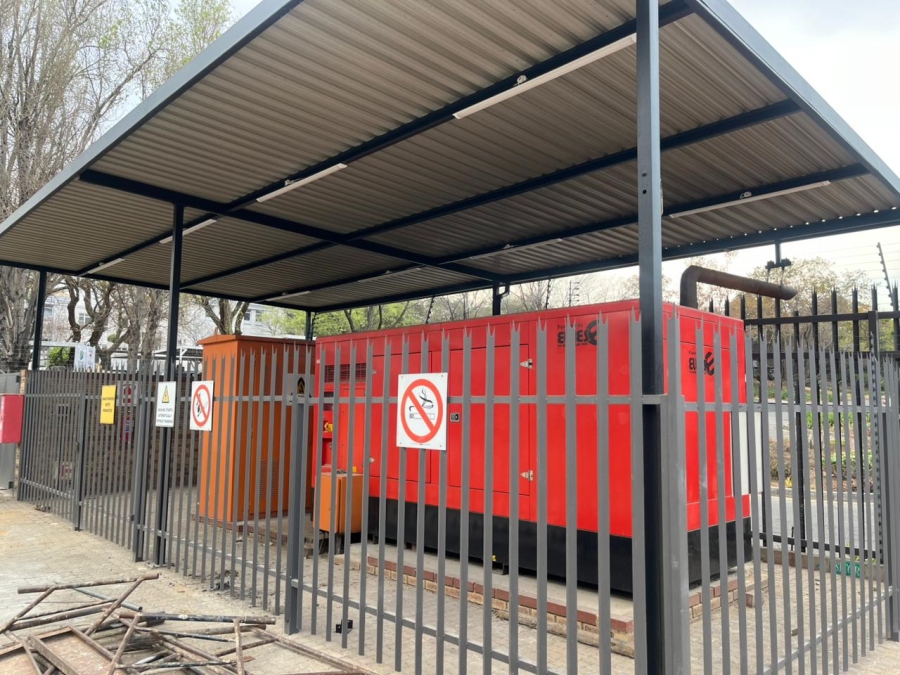  Bedroom Property for Sale in Vorna Valley Gauteng