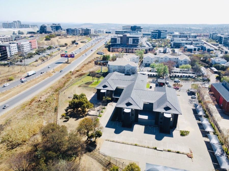  Bedroom Property for Sale in Vorna Valley Gauteng