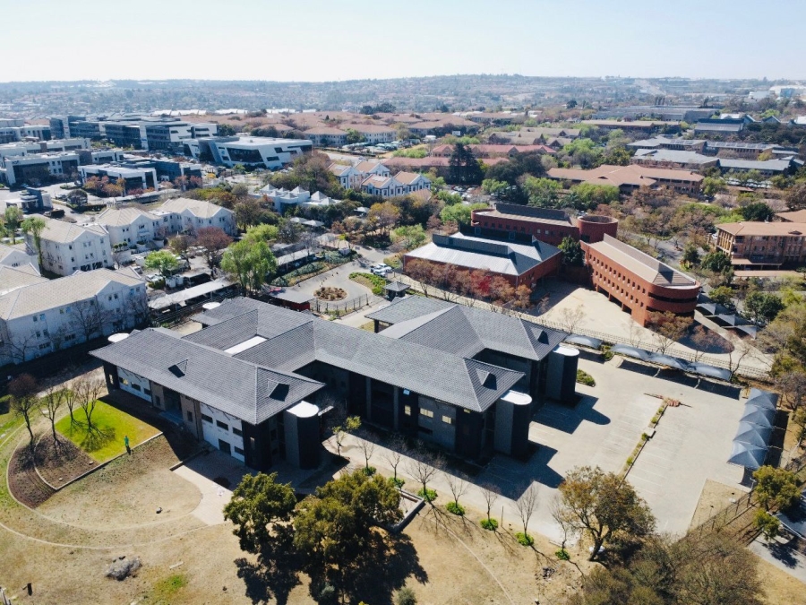  Bedroom Property for Sale in Vorna Valley Gauteng