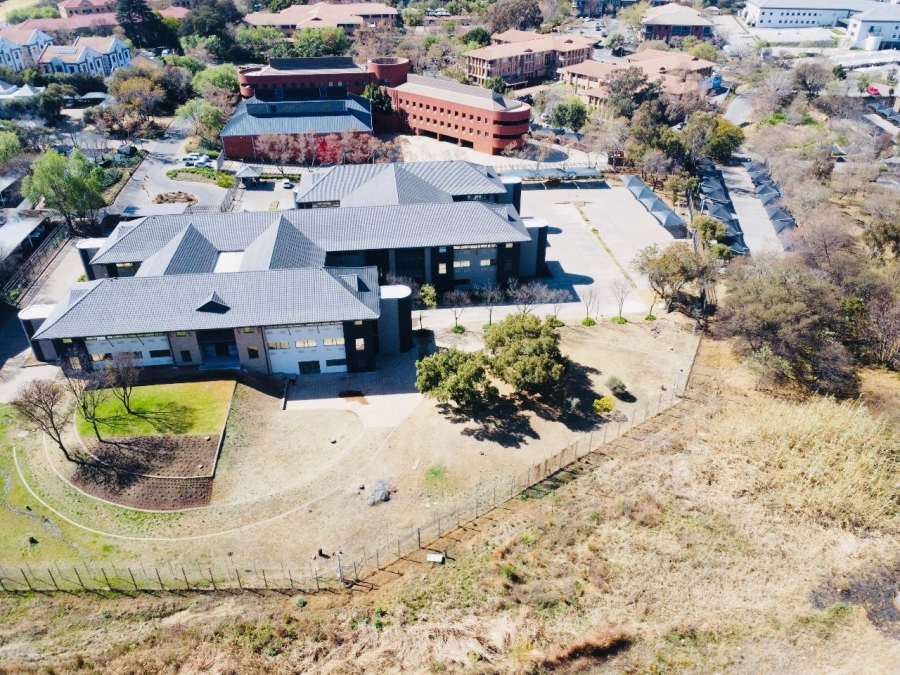 To Let commercial Property for Rent in Vorna Valley Gauteng