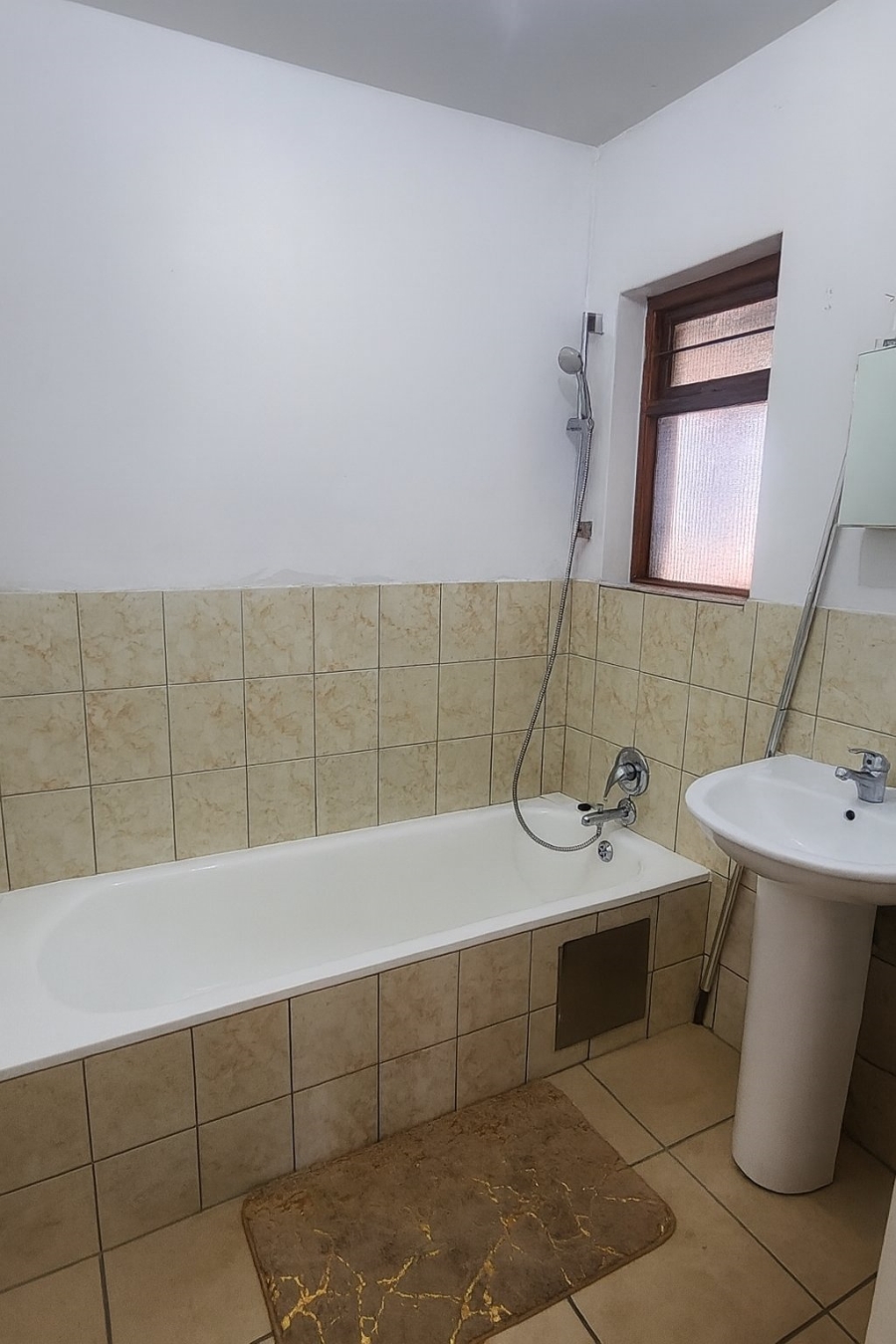 To Let 1 Bedroom Property for Rent in Noordwyk Gauteng