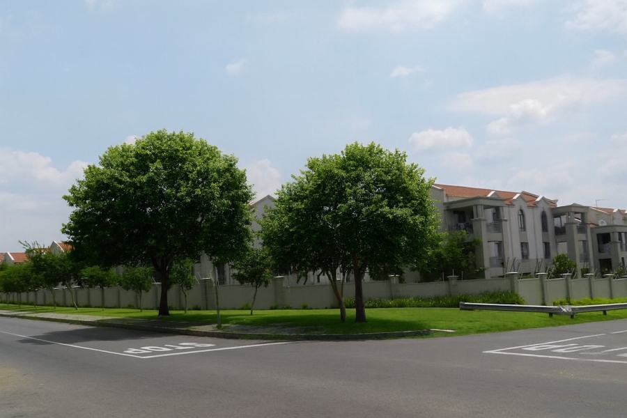 To Let 1 Bedroom Property for Rent in Noordwyk Gauteng