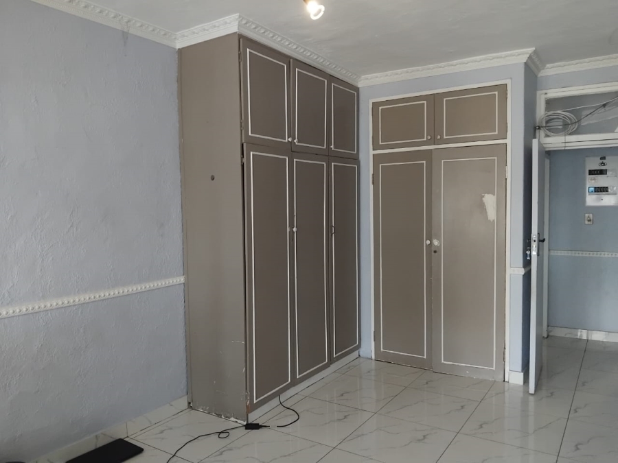 2 Bedroom Property for Sale in Bramley Gauteng