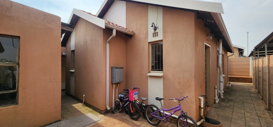 3 Bedroom Property for Sale in Sky City Gauteng