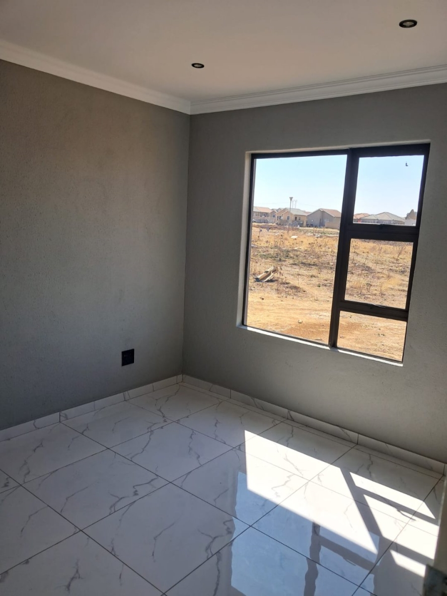 2 Bedroom Property for Sale in Selcourt Gauteng