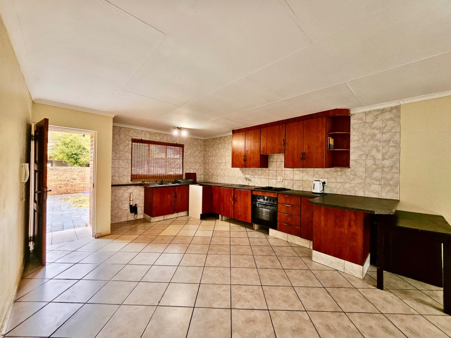 To Let 3 Bedroom Property for Rent in Terenure Gauteng