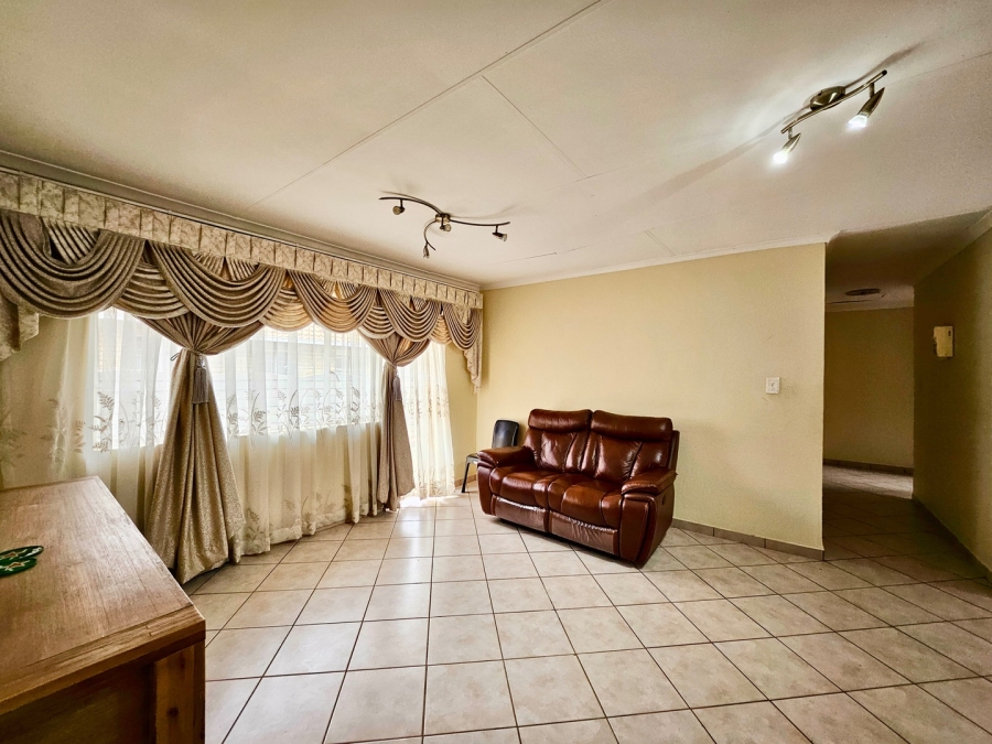 To Let 3 Bedroom Property for Rent in Terenure Gauteng