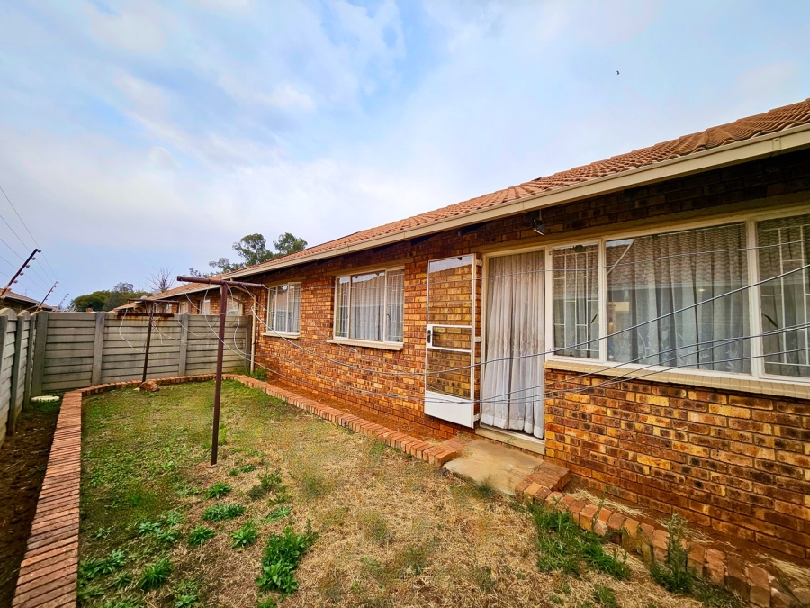To Let 3 Bedroom Property for Rent in Terenure Gauteng