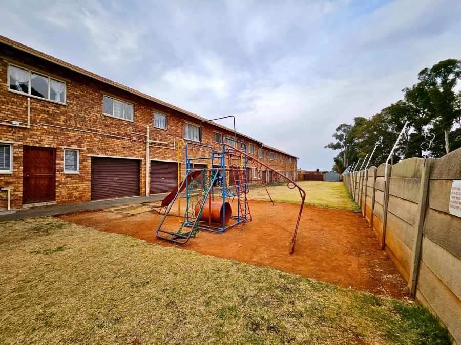 To Let 3 Bedroom Property for Rent in Terenure Gauteng