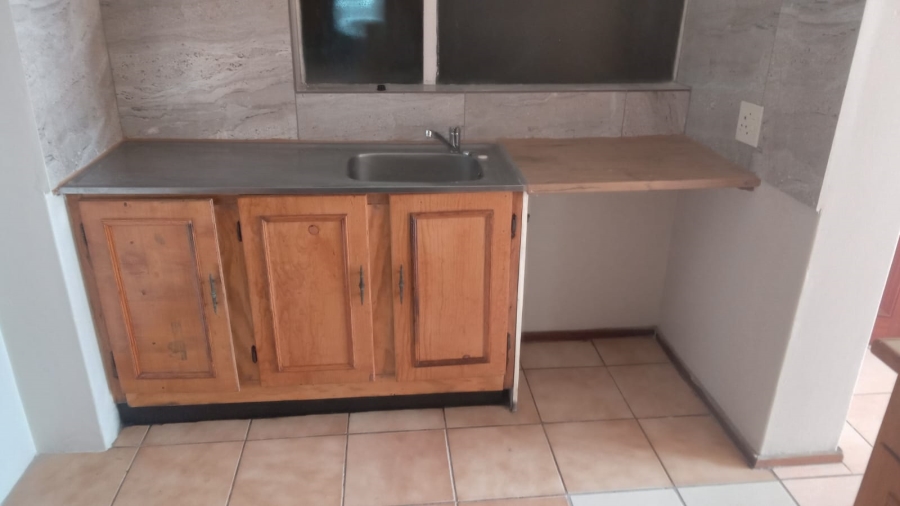 To Let 2 Bedroom Property for Rent in Pretoria Central Gauteng
