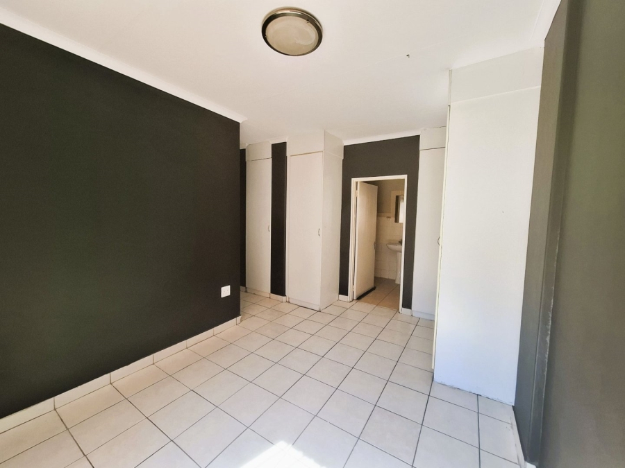 To Let 3 Bedroom Property for Rent in Die Wilgers Gauteng