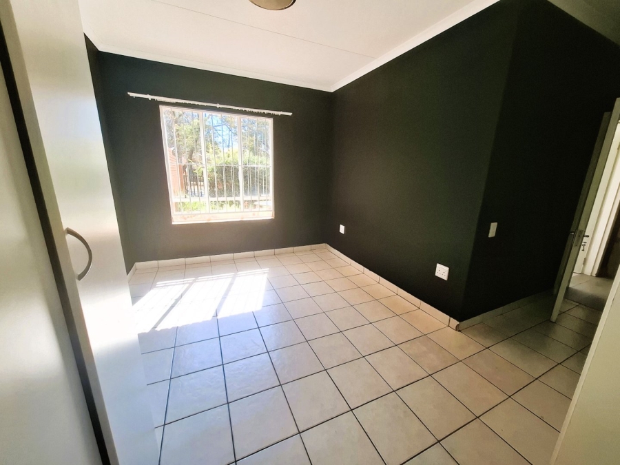To Let 3 Bedroom Property for Rent in Die Wilgers Gauteng