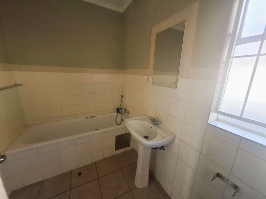 To Let 3 Bedroom Property for Rent in Die Wilgers Gauteng