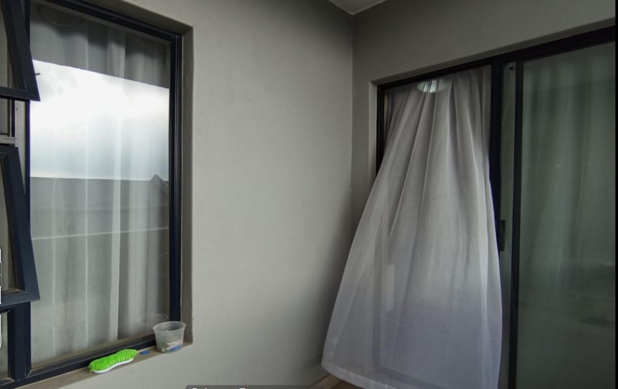 2 Bedroom Property for Sale in Glen Austin Gauteng