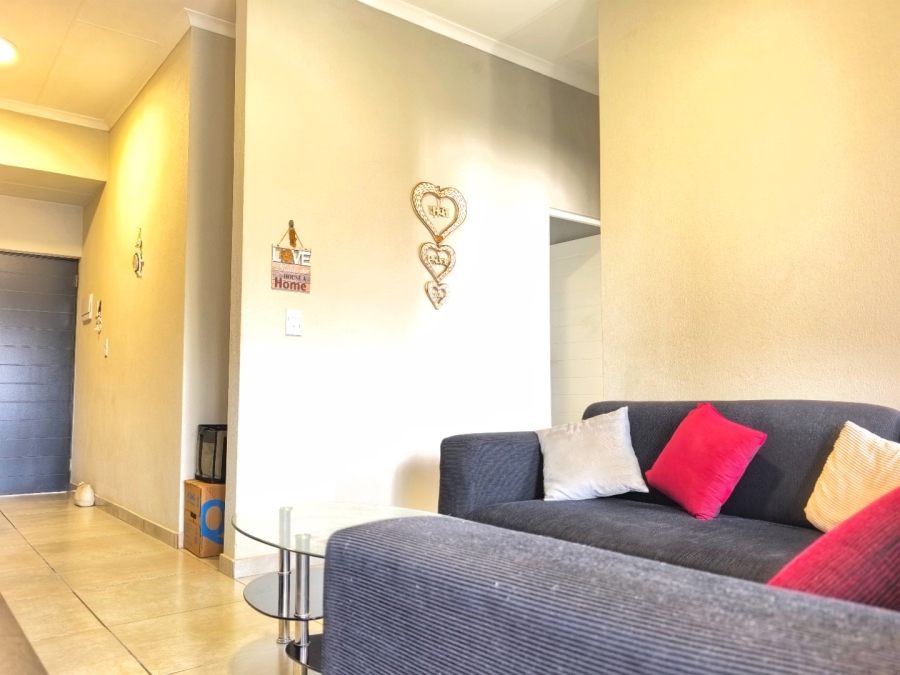 2 Bedroom Property for Sale in Glen Marais Gauteng