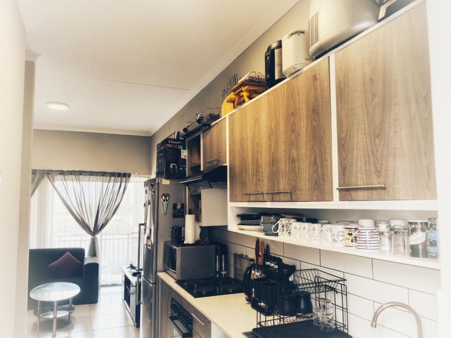 2 Bedroom Property for Sale in Glen Marais Gauteng