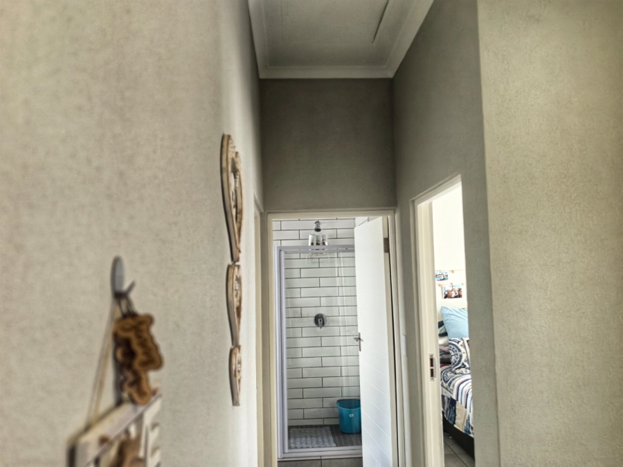 2 Bedroom Property for Sale in Glen Marais Gauteng