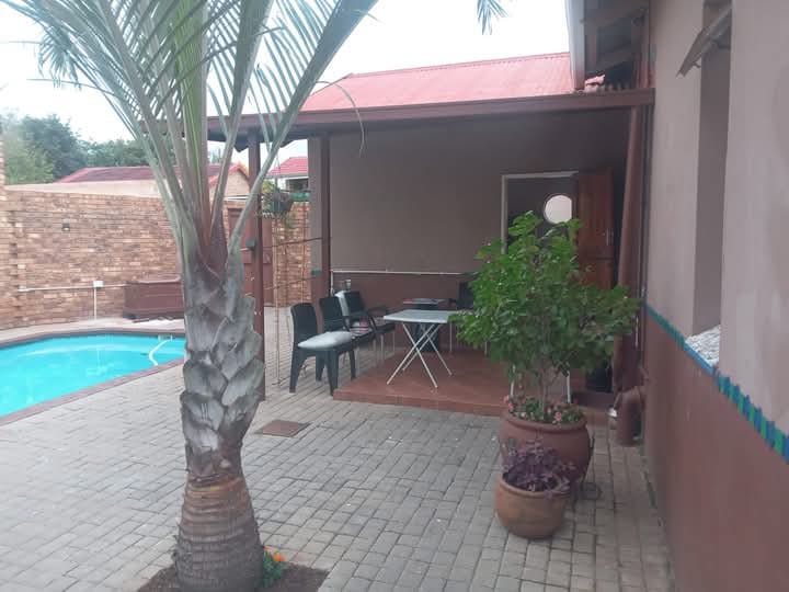 4 Bedroom Property for Sale in Parktown Estate Gauteng
