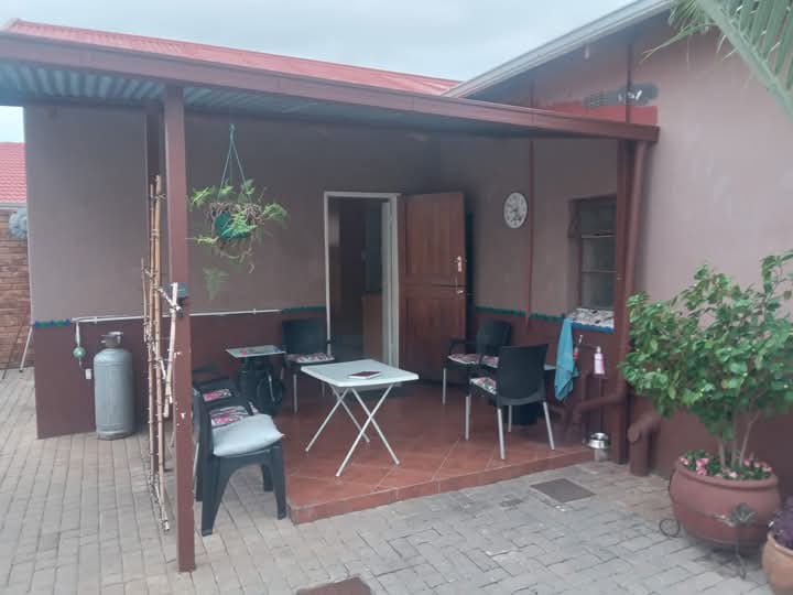 4 Bedroom Property for Sale in Parktown Estate Gauteng