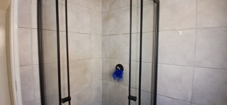 5 Bedroom Property for Sale in Heuweloord Gauteng