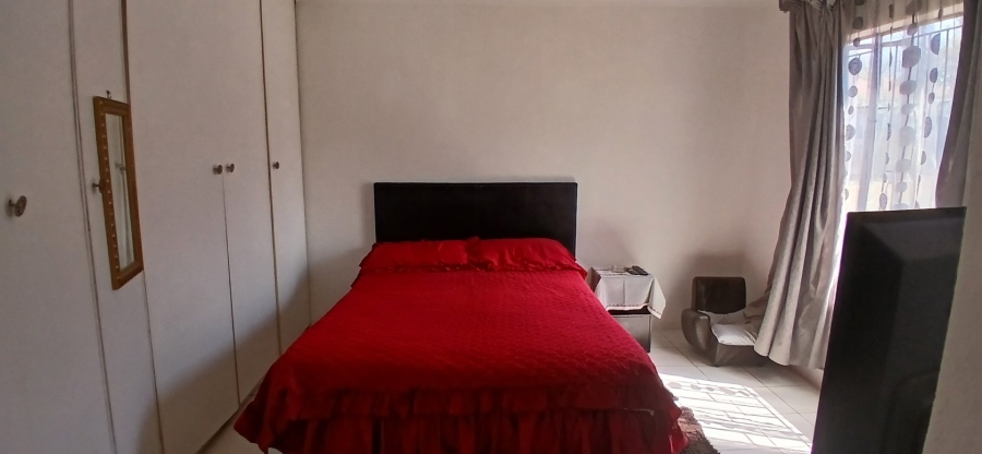 5 Bedroom Property for Sale in Heuweloord Gauteng