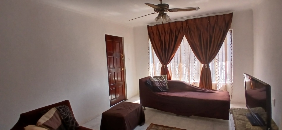 5 Bedroom Property for Sale in Heuweloord Gauteng