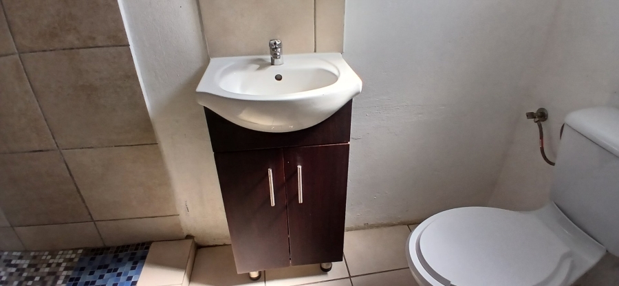 5 Bedroom Property for Sale in Heuweloord Gauteng