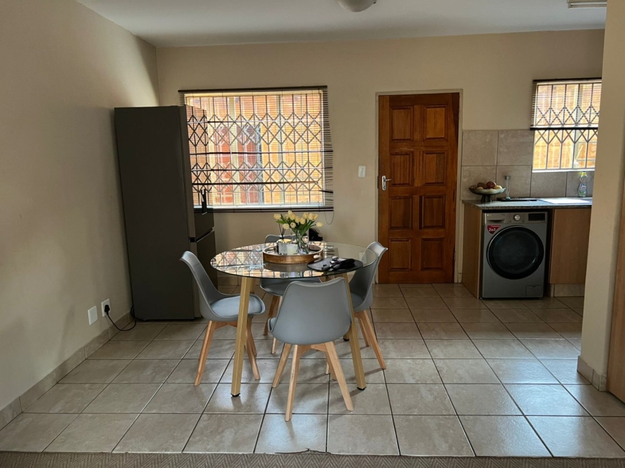 2 Bedroom Property for Sale in Annlin Gauteng