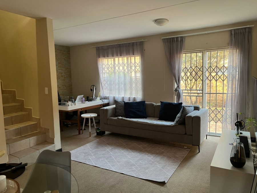 2 Bedroom Property for Sale in Annlin Gauteng