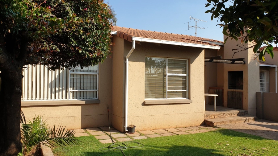To Let 3 Bedroom Property for Rent in Witfield Gauteng
