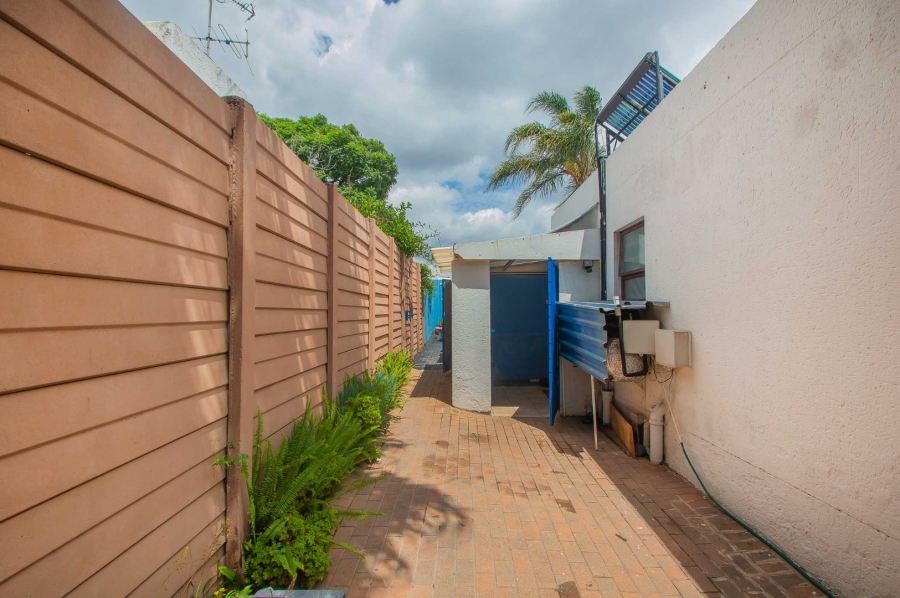 To Let 2 Bedroom Property for Rent in Northwold Gauteng