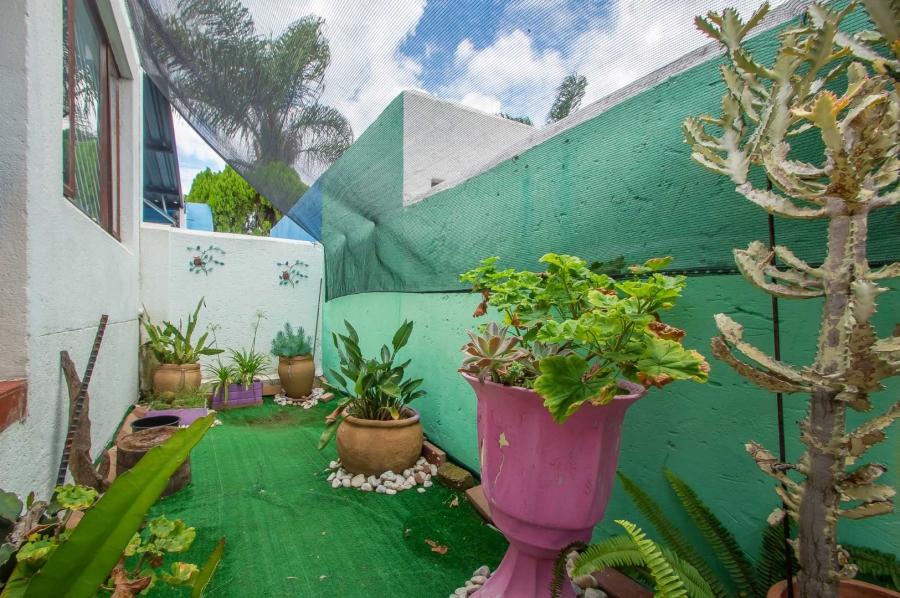 To Let 2 Bedroom Property for Rent in Northwold Gauteng