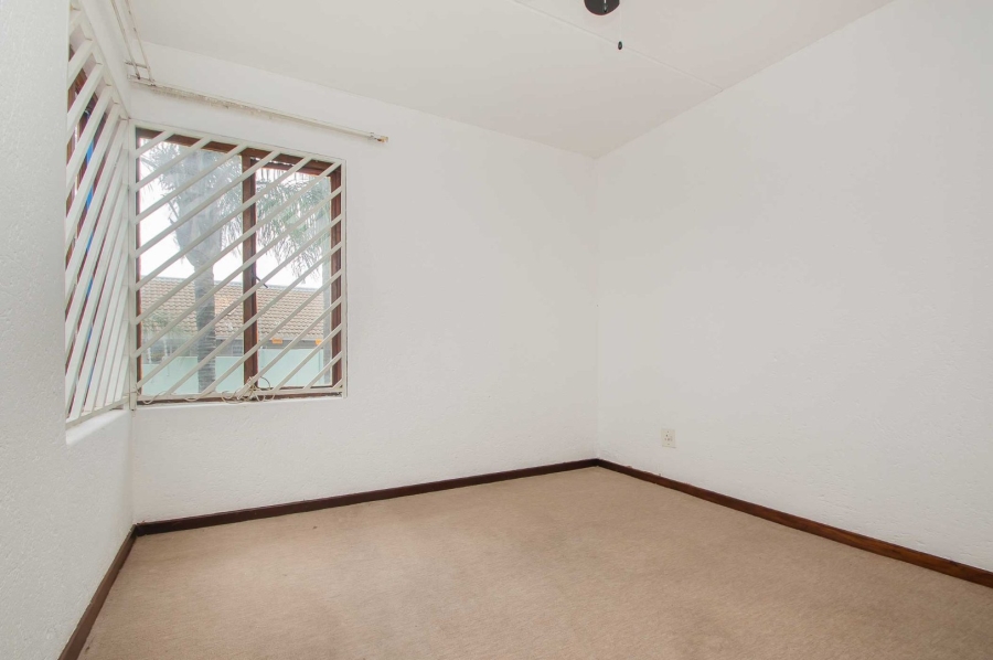 To Let 2 Bedroom Property for Rent in Northwold Gauteng