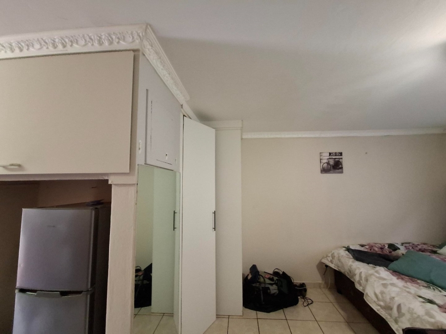 1 Bedroom Property for Sale in Lotus Gardens Gauteng
