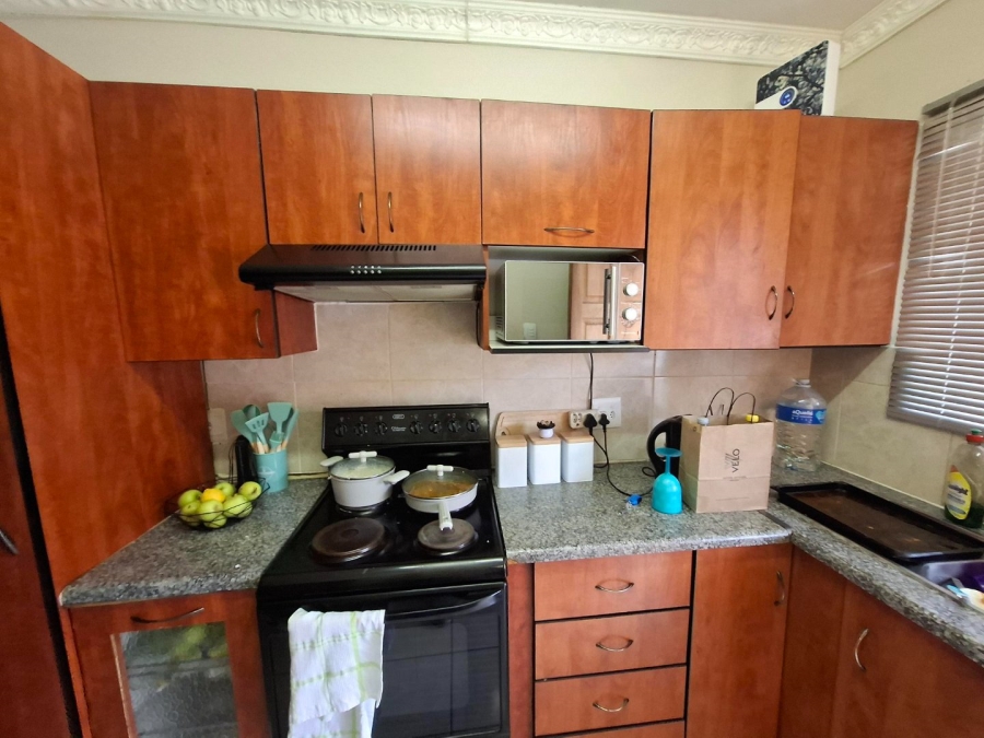 1 Bedroom Property for Sale in Lotus Gardens Gauteng