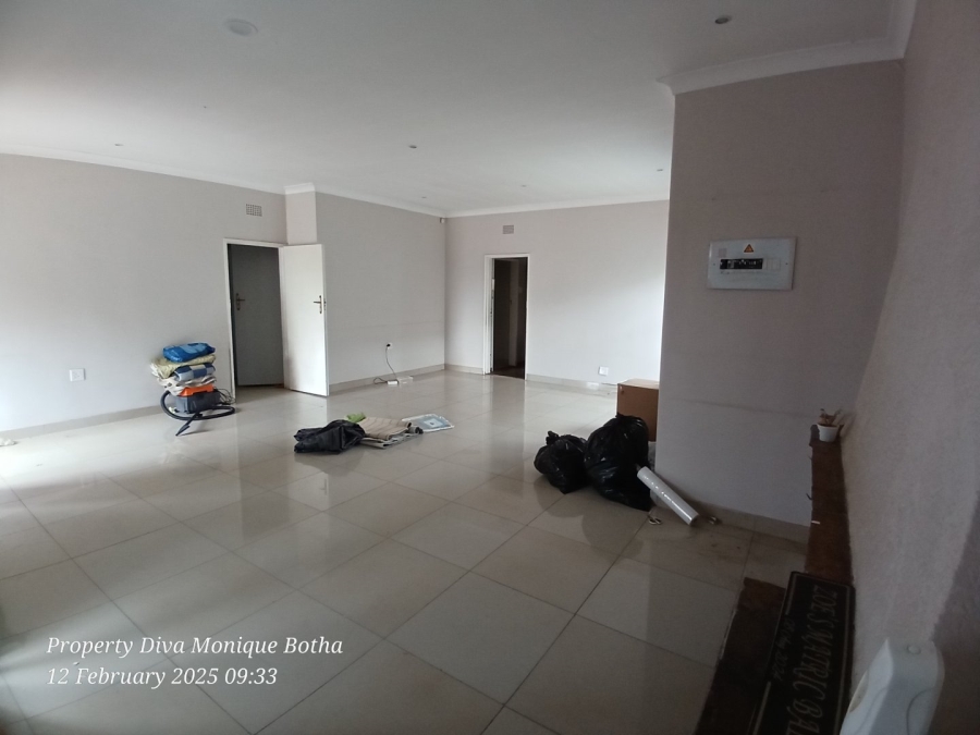 3 Bedroom Property for Sale in Dawnview Gauteng