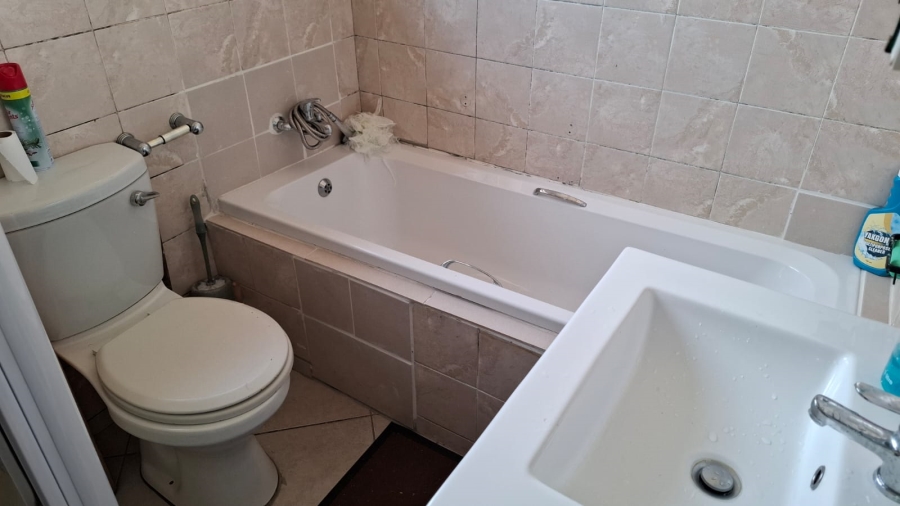 2 Bedroom Property for Sale in Summerset Gauteng