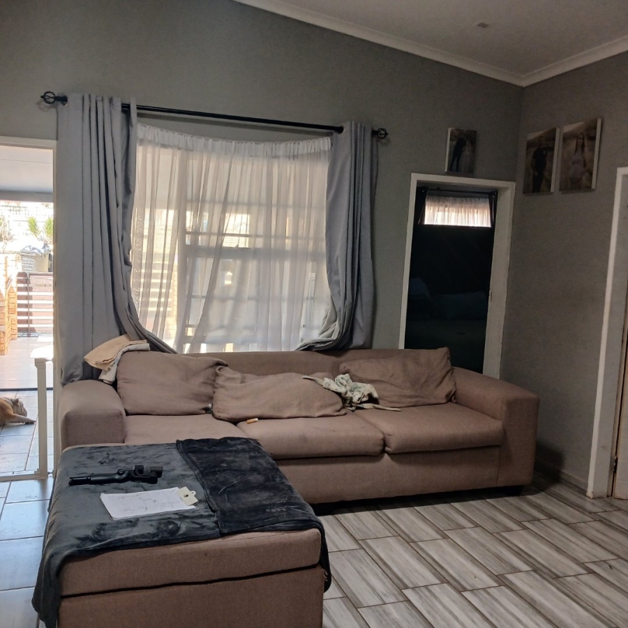 2 Bedroom Property for Sale in Elspark Gauteng