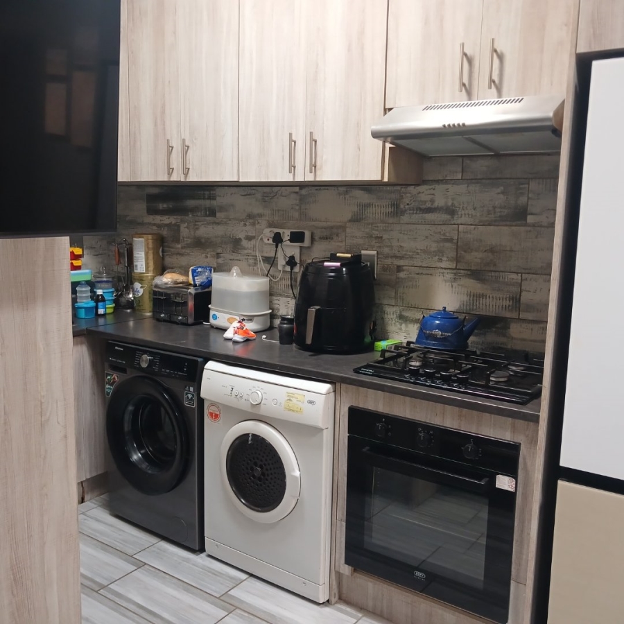 2 Bedroom Property for Sale in Elspark Gauteng