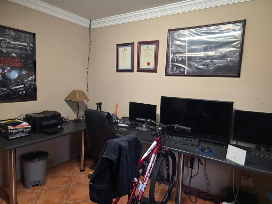 3 Bedroom Property for Sale in Vanderbijlpark SE 4 Gauteng