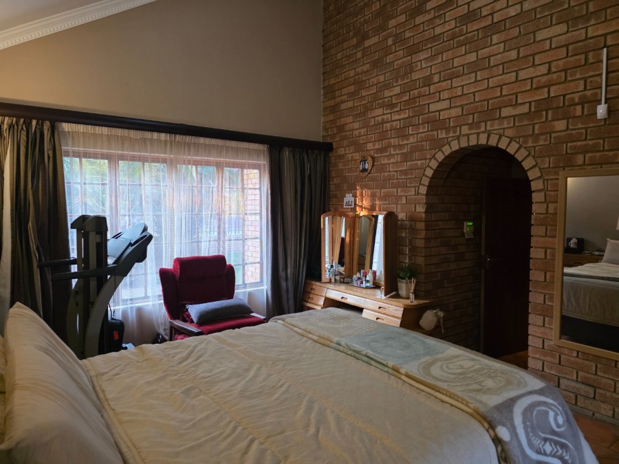 3 Bedroom Property for Sale in Vanderbijlpark SE 4 Gauteng